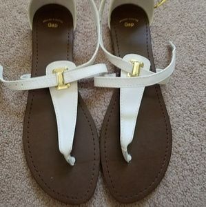 GAP women's sandals size 10